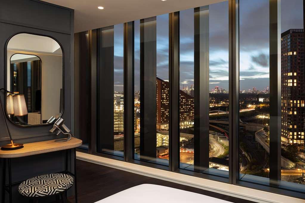 The Gantry London Curio Collection By Hilton Hotel Room photo